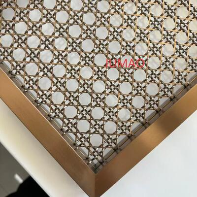 Metal Privacy Screen Wire Mesh Room Divider Indoor And Outdoor Decoration